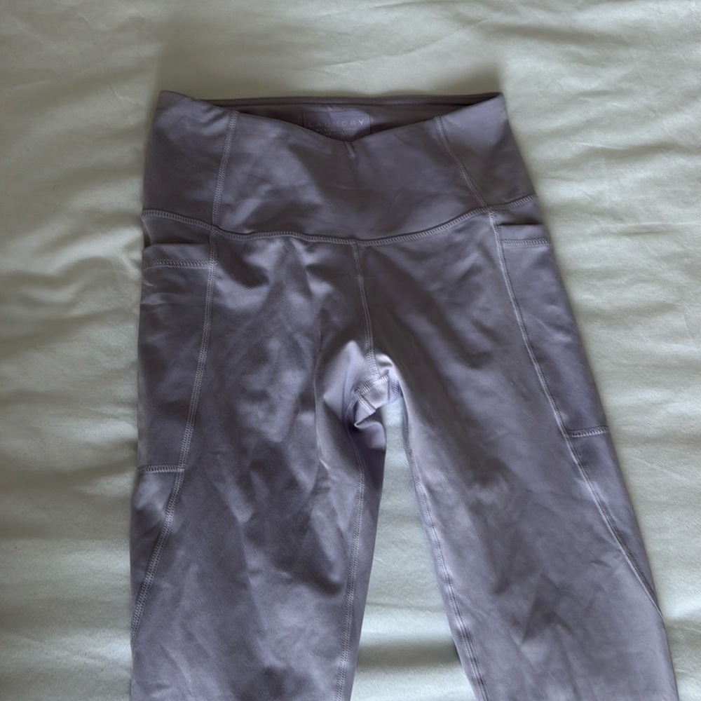 Super cute purple workout leggings